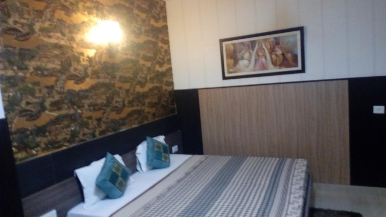 Hotel Desire Hisar Экстерьер фото