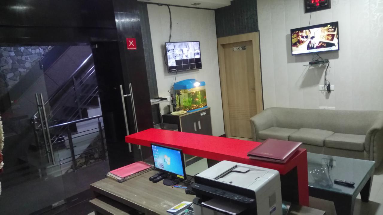 Hotel Desire Hisar Экстерьер фото